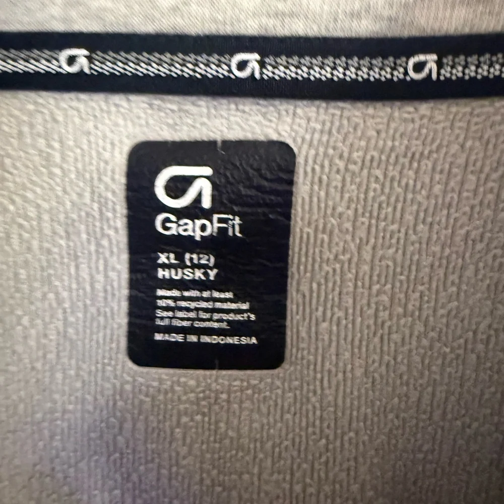 GAP Gray GapFit XL Husky Shirt